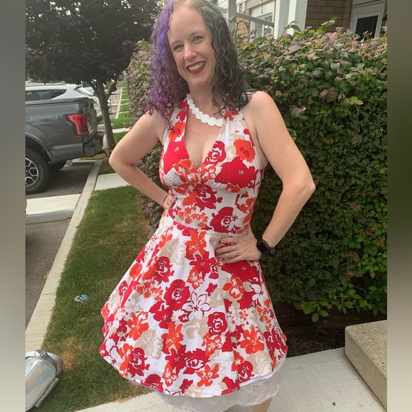 Meet your Posher, Crystal - Picture 8 of 11